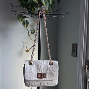 Aldo White Embroidered Shoulder Bag with Chain Strap
